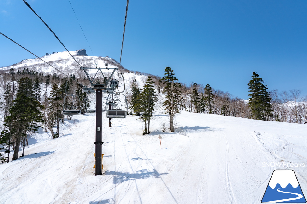 大雪山層雲峡・黒岳ロープウェイスキー場｜驚異の積雪 290cm！コンディション上々な黒岳で、最高に気持ちの良い春スキー＆スノーボードを楽しみましょう♪